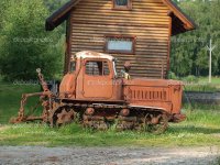 depositphotos_27975981-old-Russian-bulldozer.jpg